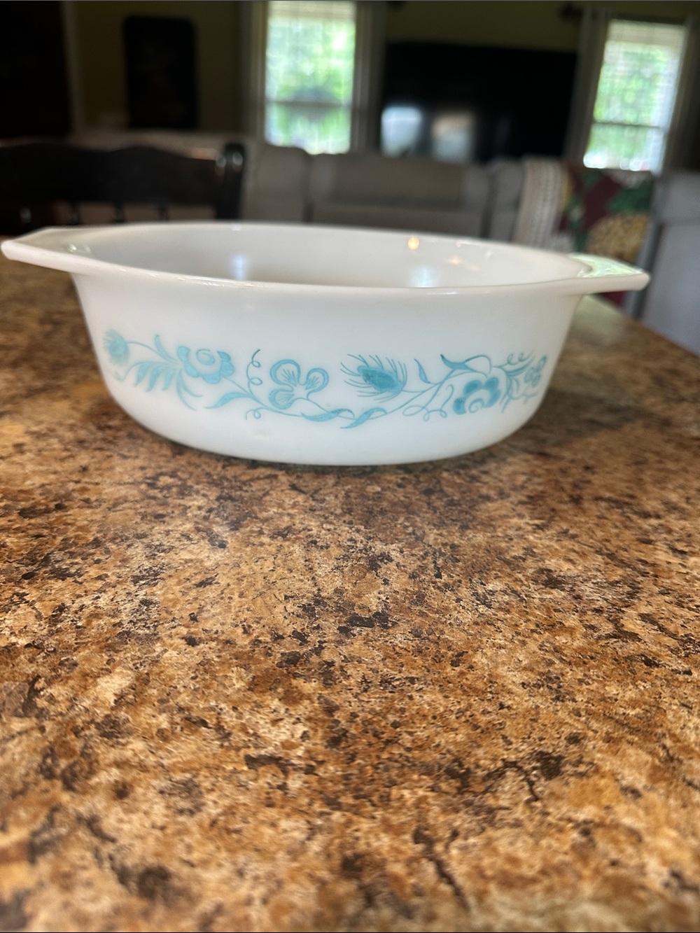 Vintage Pyrex BLUE MEADOW 043 1.5 QRT Oval Casserole Baking Dish